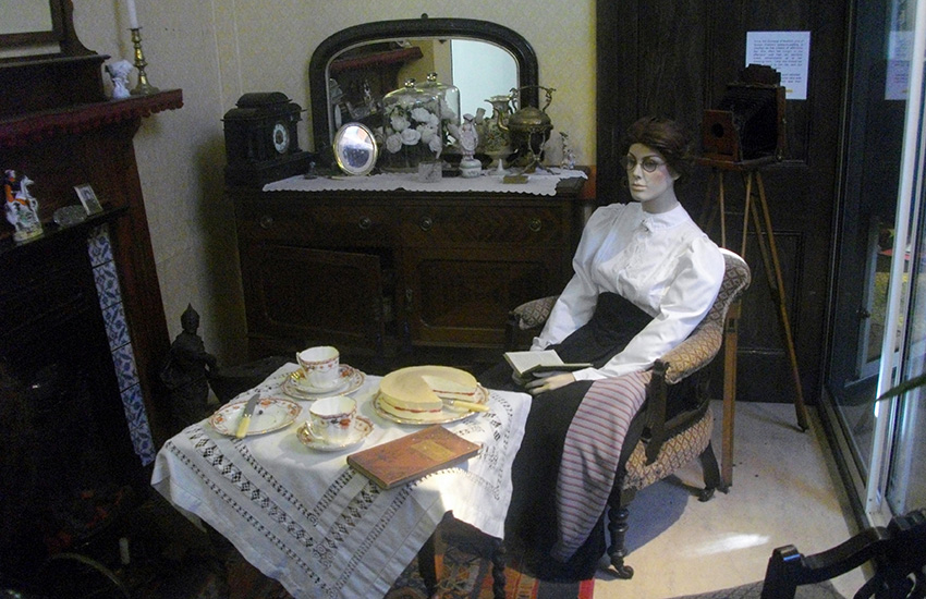 Victorian Parlour